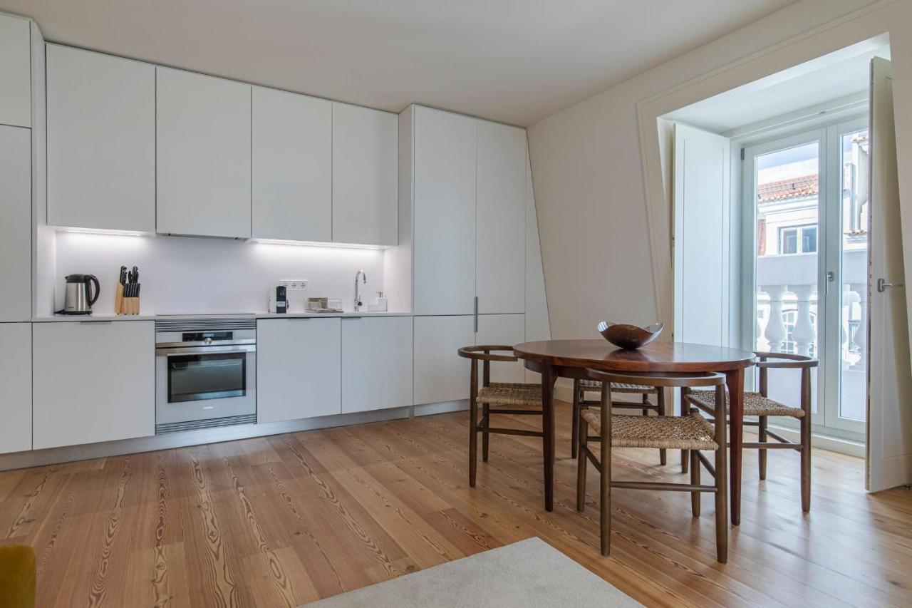 Stunning In Heart Of By Lovelystay Apartamento Lisboa